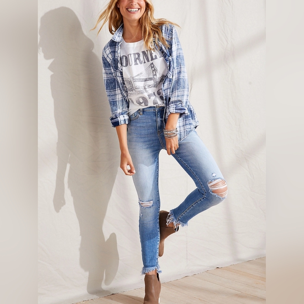 Kancan High Rise Light Wash Destructed Distressed Skinny Jean Size:25